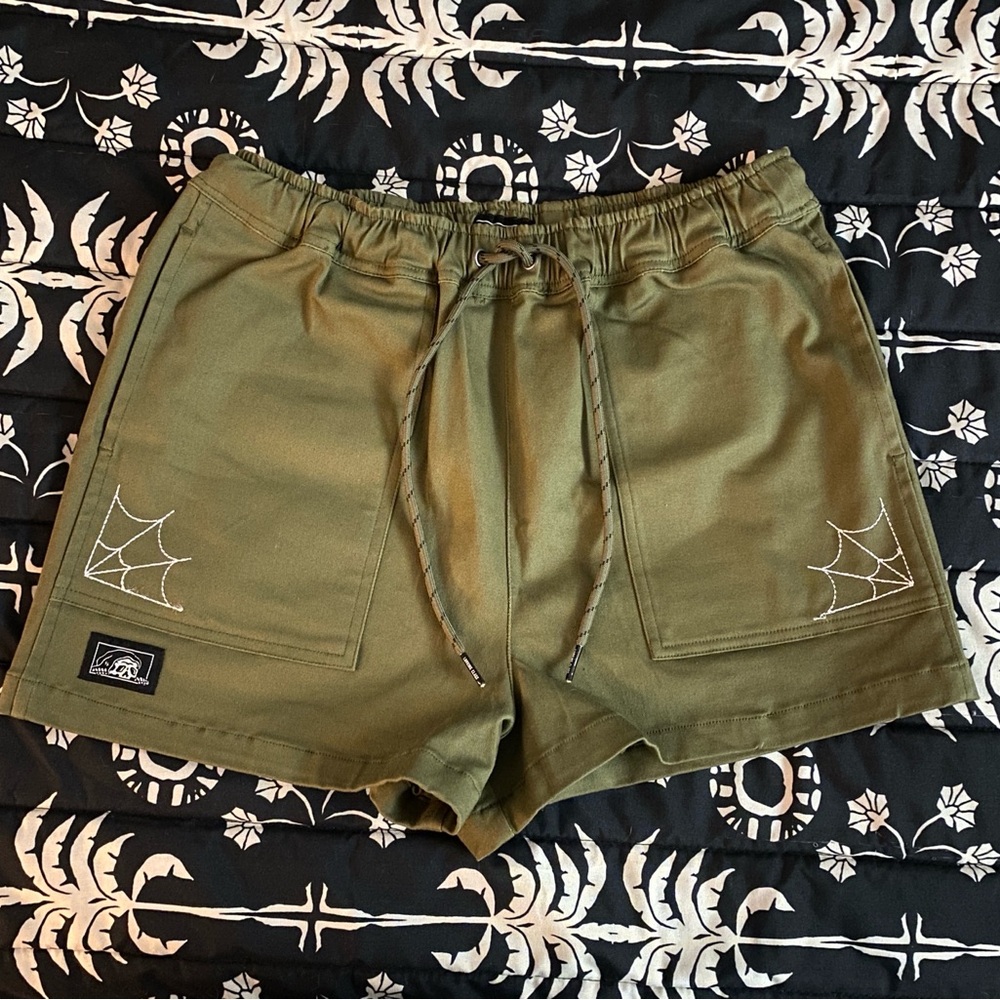 Lurking Class Sketchy Tank women’s shorts size small new with tags